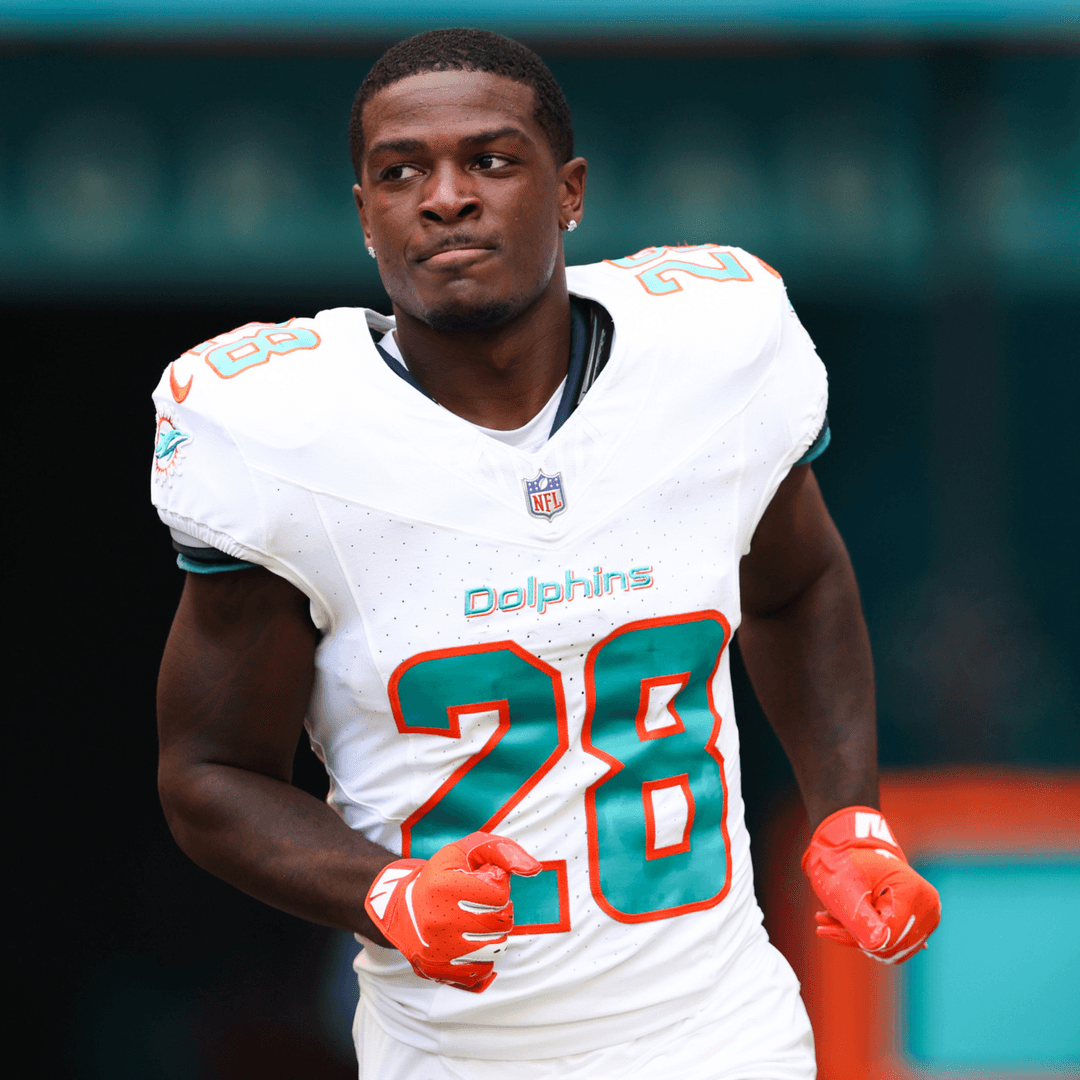 De'Von Achane in a Miami Dolphins uniform