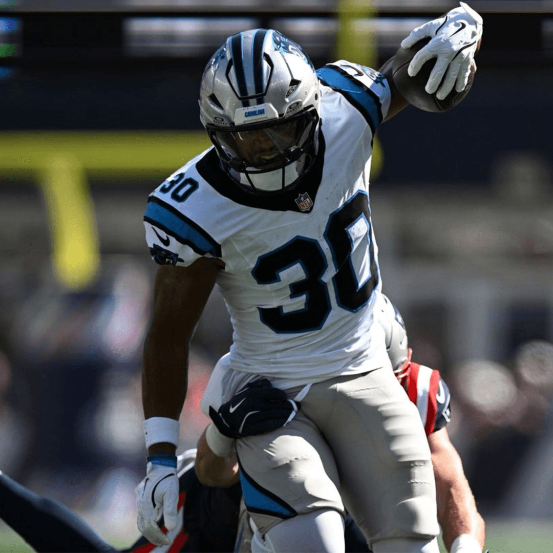 Chuba Hubbard carrying the football for the Carolina Panthers