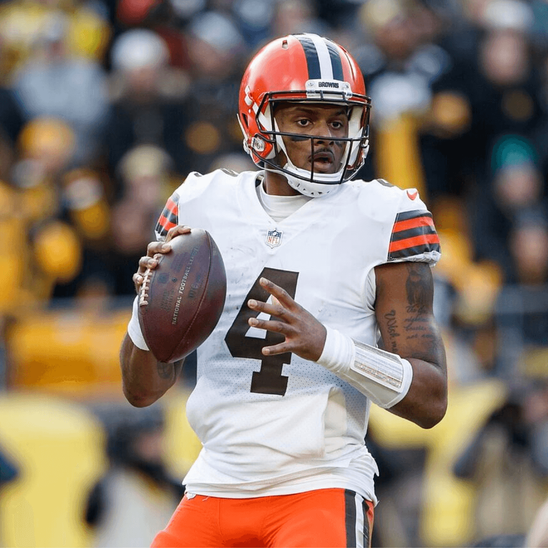 Deshaun Watson preparing to throw for the Cleveland Browns