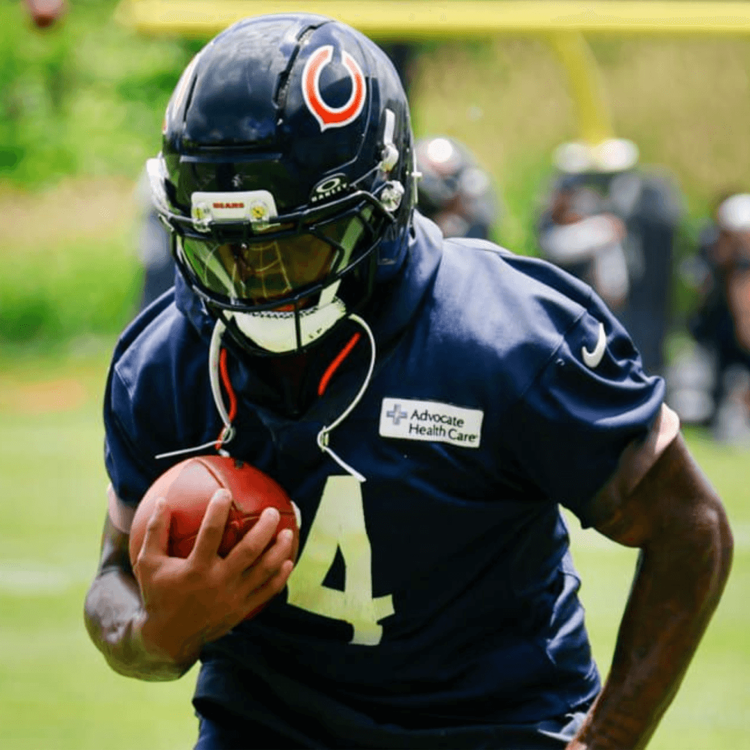 D’Andre Swift in a Chicago Bears uniform